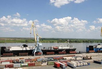 Новороссийской таможне отдают грузы из портов Астрахани и Оля