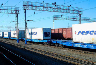 Из Москвы во Владивосток отправился первый удалённый поезд с рефконтейнерами
